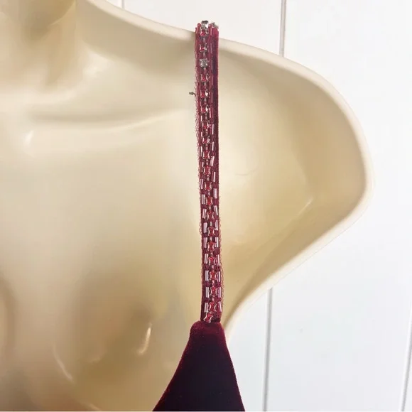 Alyce Paris Style #3712 Burgundy Velvet A-line Beaded Homecoming Formal Dress 8 - Picture 6 of 13